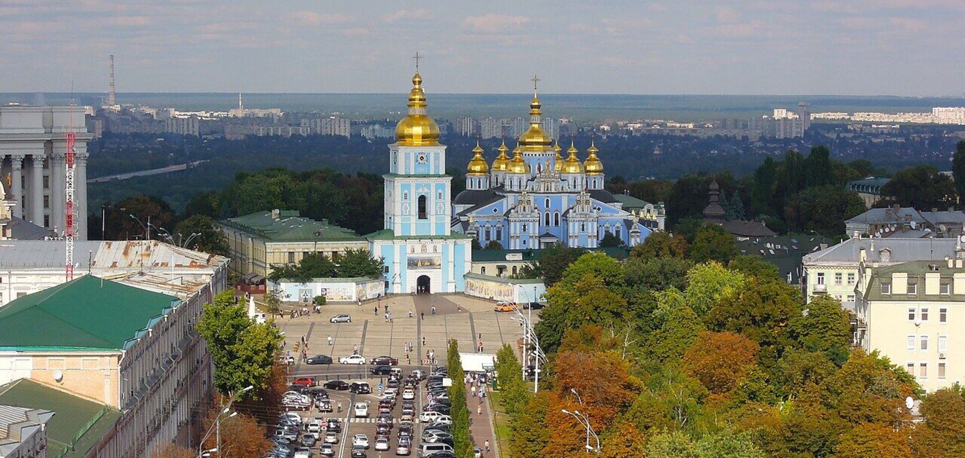 У мережі показали, який вигляд мала Михайлівська площа у 1918-му році. Унікальне фото