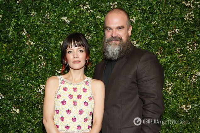 От сайта знакомств до контроля телефонов: история любви актера Дэвида Харбора и певицы Лили Аллен, которые тайно развелись