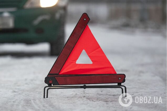 У Києві сталась ДТП за участі маршрутки та вантажного мікроавтобуса. Подробиці та фото