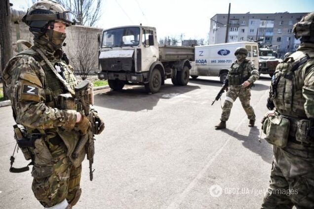 Оккупанты развернули штаб управления в закрытой больнице Скадовска: в 'Атэш' раскрыли подробности