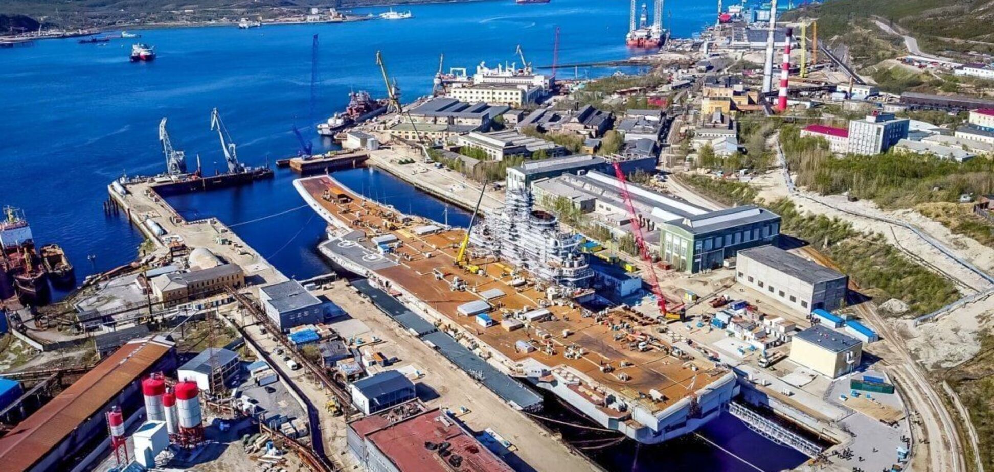 Единственный авианосец России 'Адмирал Кузнецов' может не вернуться в строй: в Defense Express назвали причины