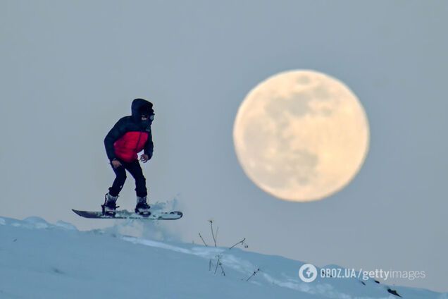 Сніговий Місяць 2025: як побачити повню з 'Серцем Лева' перед Днем святого Валентина