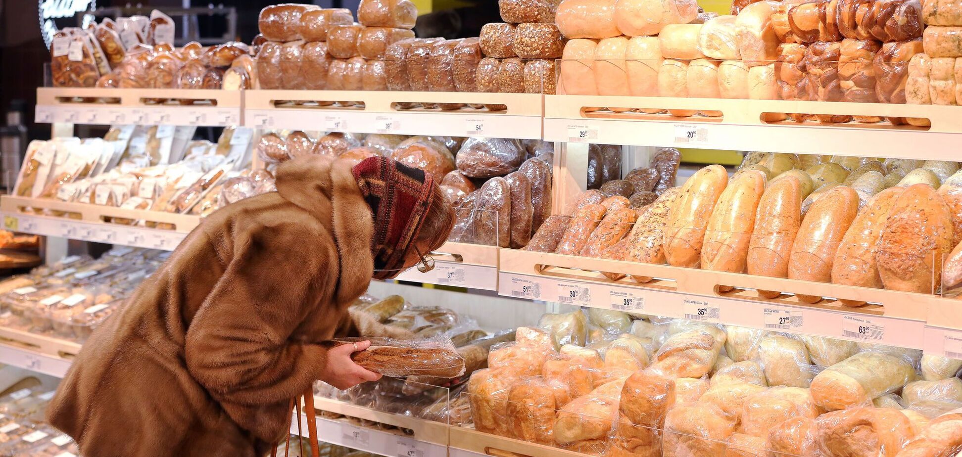 В России резко подорожал хлеб: жители запасаются хлебопечками, а власти обвиняют торговцев