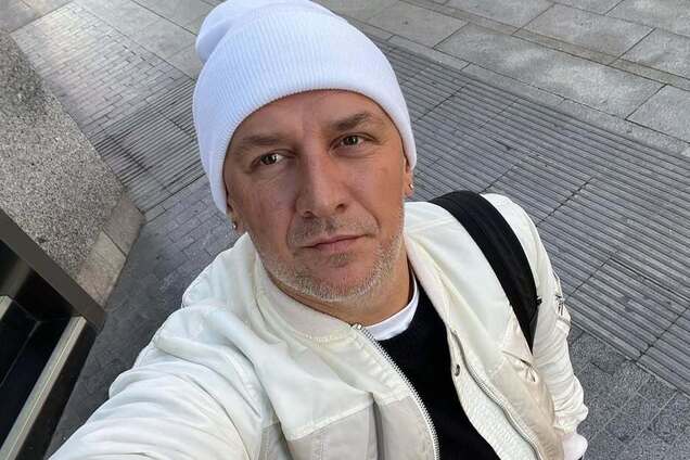 Утікач Потап напідпитку порозважав фанатів російськими піснями. Відео