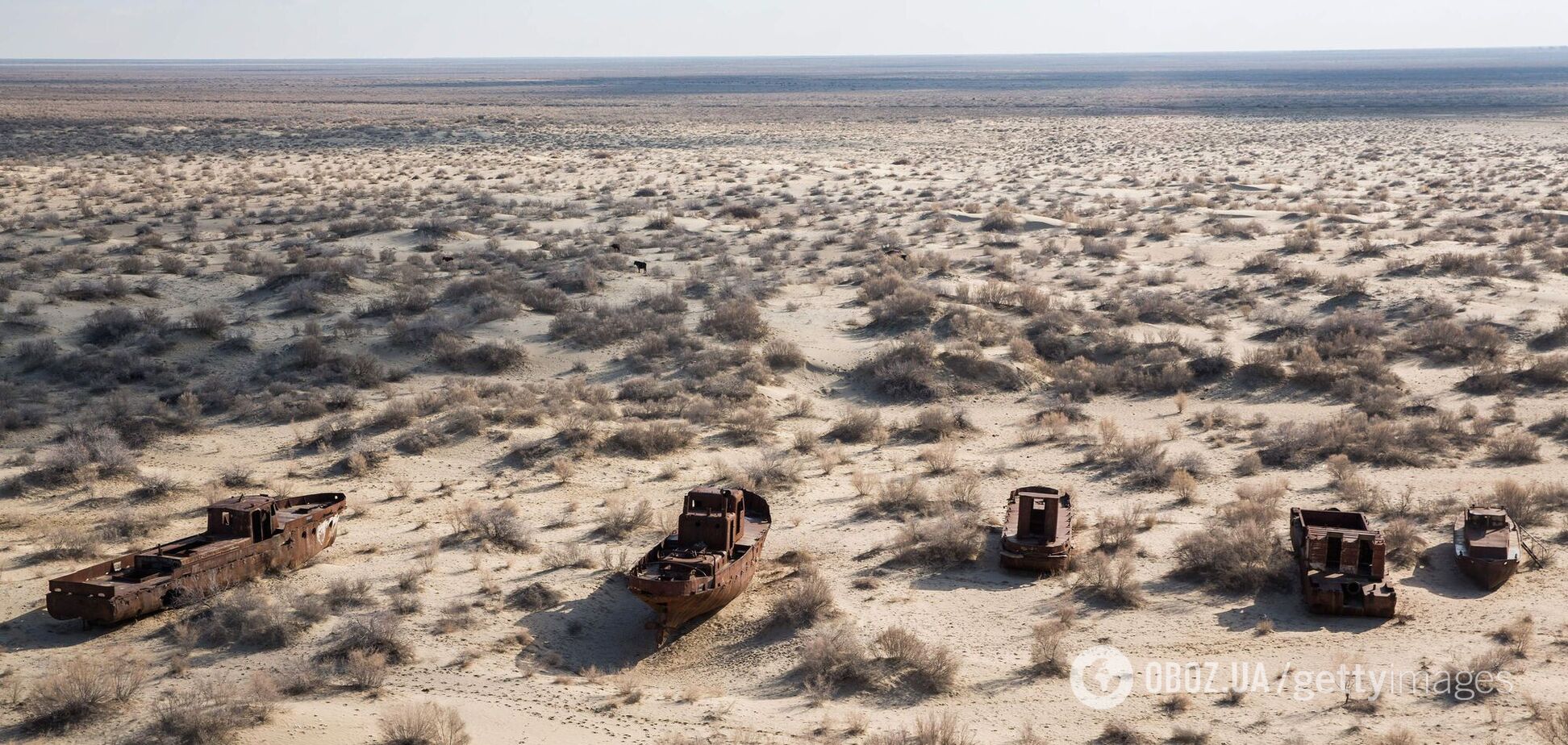 Четвертое по величине озеро в мире превратилось в смертельно опасную пустыню. Фото