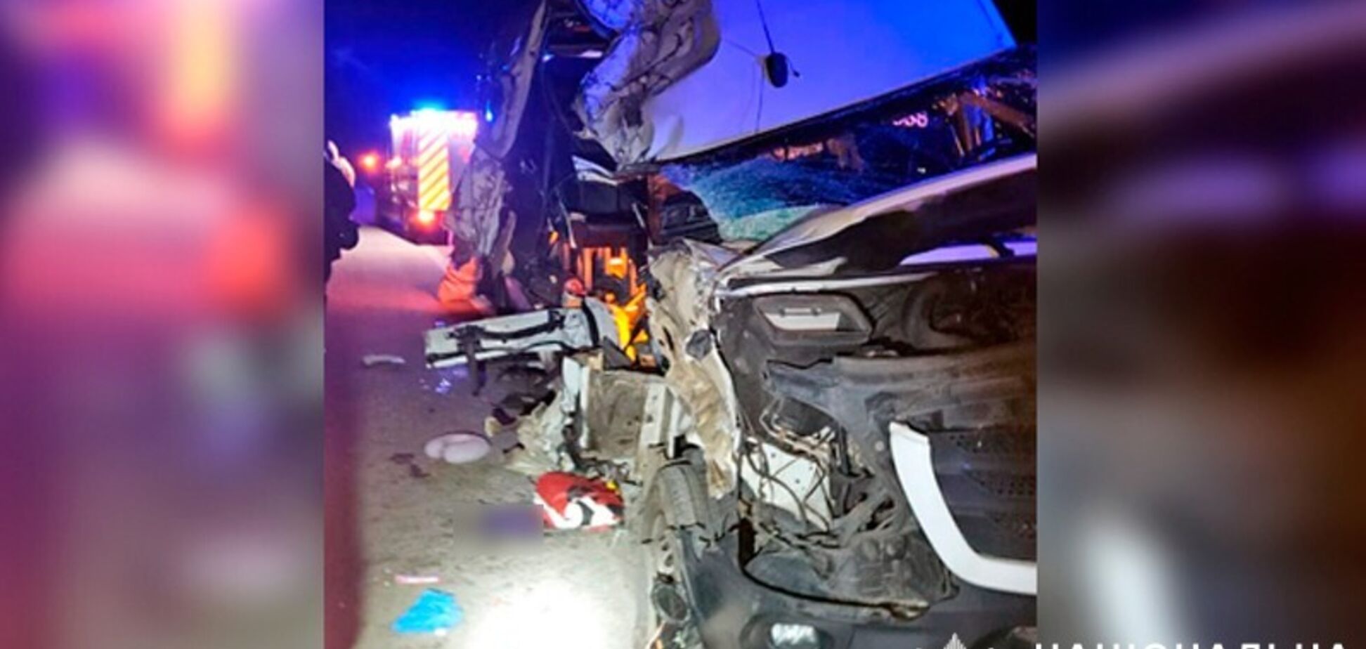 На Полтавщині маршрутка зіткнулася з вантажівкою, є загиблий. Фото