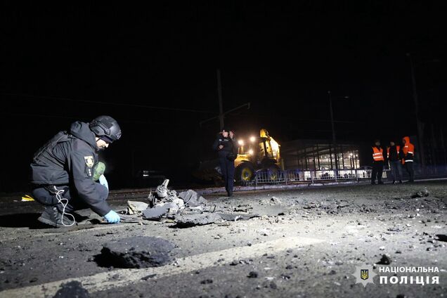 В Харькове прозвучала серия взрывов: 'Шахед' попал в медучреждение, пострадали семь человек. Фото