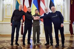 Гроші, зброя і миротворці: Науседа закликав ЄС негайно посилити допомогу Україні