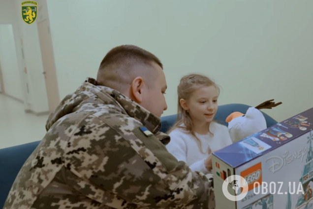 Девочка с большим сердцем: 8-летняя Эмилия из Киева отдала на ВСУ деньги, которые собирала на 'Диснейленд'. Видео