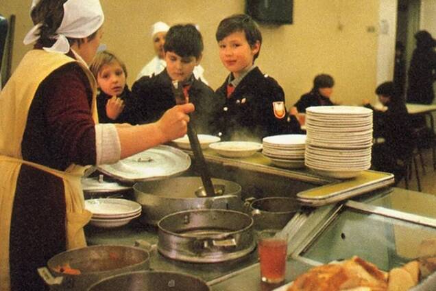 Чим годували дітей у школах СРСР: топ-5 'найсмачніших' страв