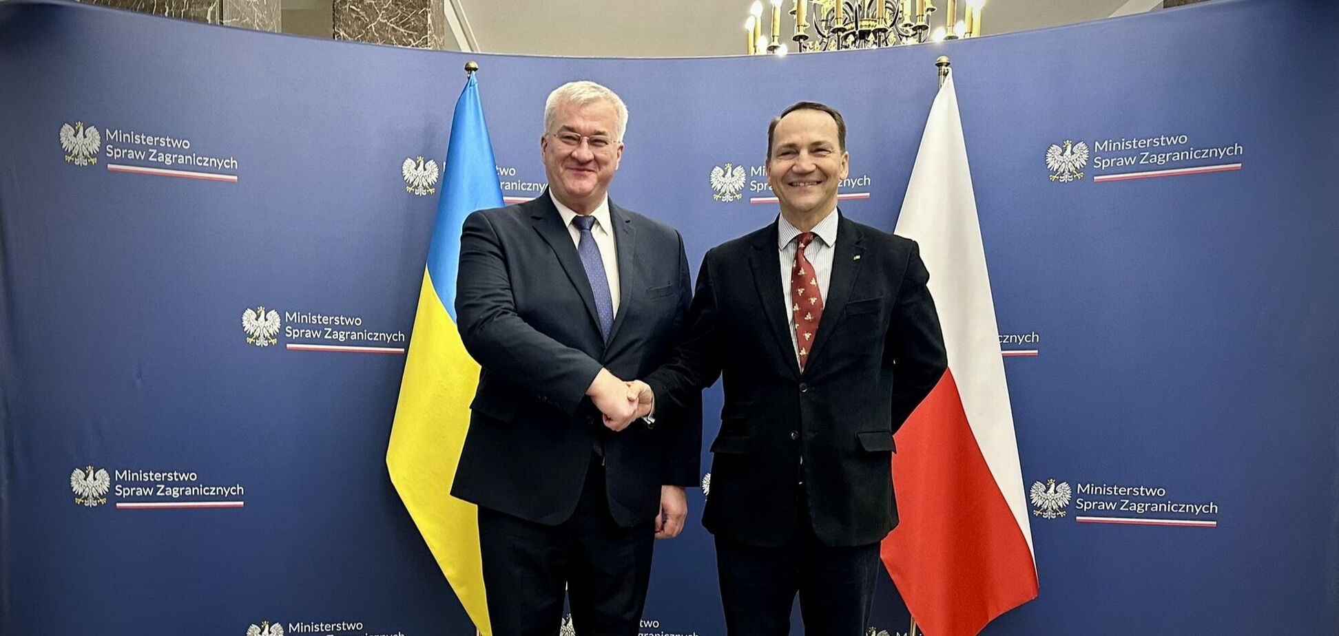 Главы МИД Украины и Польши начали встречу в Варшаве: названа ключевая тема переговоров. Видео