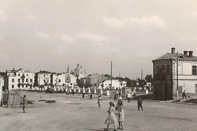 Каким было Ривне сразу после войны: архивные фото 40-х годов