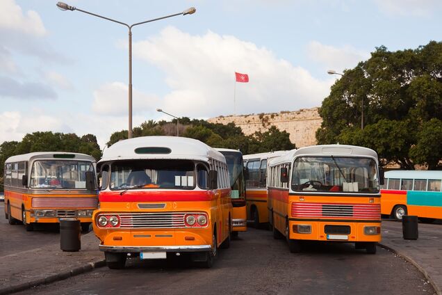 Чому в СРСР автобуси фарбували у жовтий колір: є кілька причин