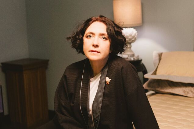 Этот тренд задала еще Коко Шанель: легендарная дизайнер Виктория Гресь объяснила, как создать стильный образ с пижамой