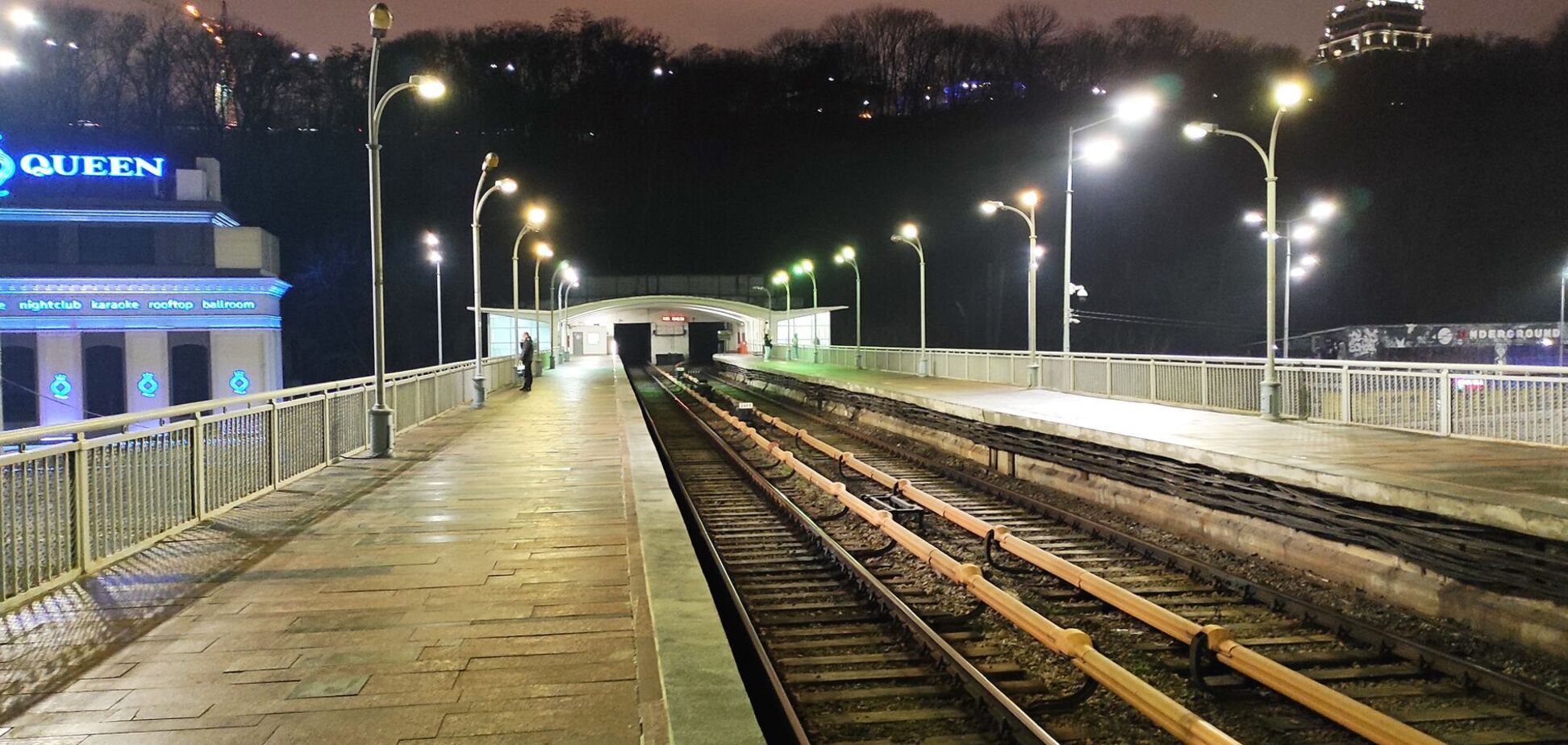 У Києві достроково відкриють шість станцій метро: коли відновлять рух поїздів