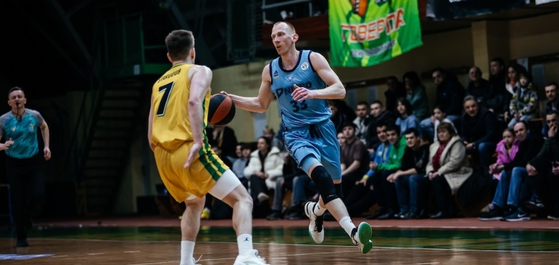 'Дніпро' переміг 'Прикарпаття-Говерлу' в Суперлізі Favbet