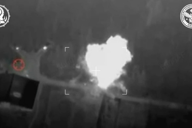 Провели 'финальное тестирование': ВСУ с помощью HIMARS сожгли мастерскую 155 бригады российских морпехов. Видео