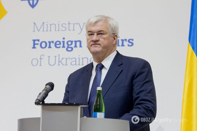 Україна викликала посла Угорщини через застосування сили до інкасаторів Ощадбанку