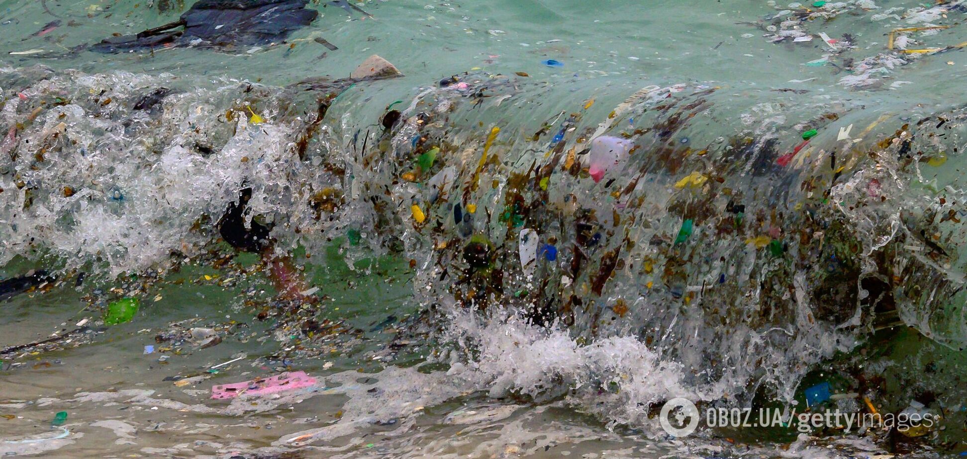 Найглибше сміттєзвалище Європи. На дні Середземного моря знайшли купу пластику, скла і металу: фото шокували вчених