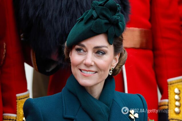 Кейт Миддлтон получила от ирландских гвардейцев подарок, который ее озадачил, и отблагодарила солдат щедрым жестом