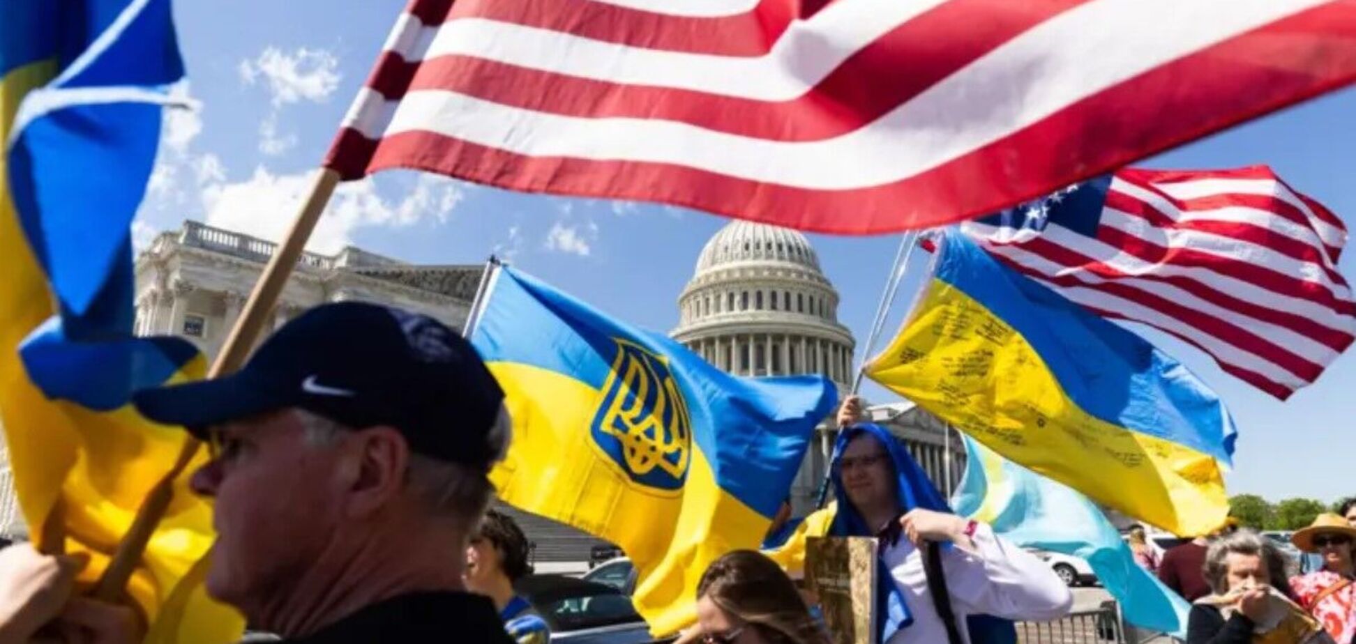 Рекордно возросло количество американцев, считающих помощь США Украине недостаточной: опрос