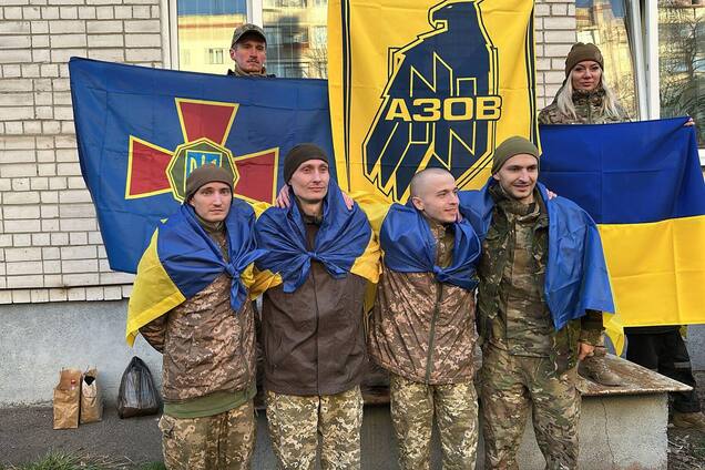 Сильні, хоробрі та незламні: в рамках обміну з російського полону повернулись шестеро 'азовців'. Фото