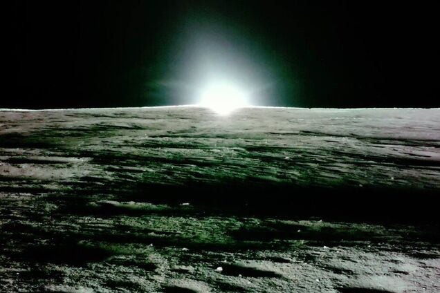 Захід Сонця на прощання: Blue Ghost передав останні свої світлини з Місяця