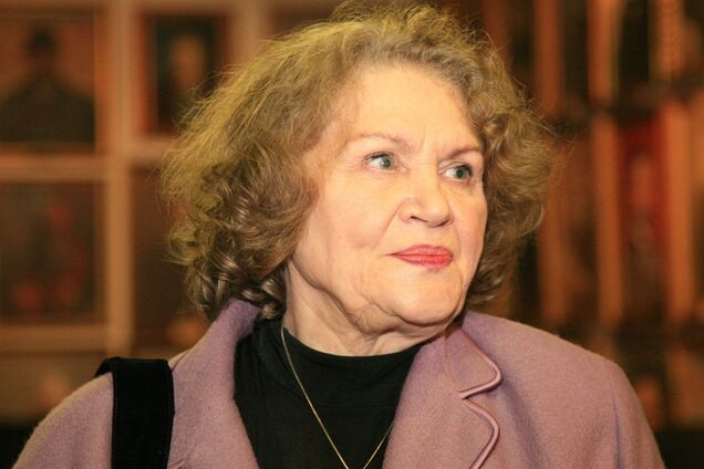 Малкович, Залужный и Вакарчук поздравили Лину Костенко с 95-летием