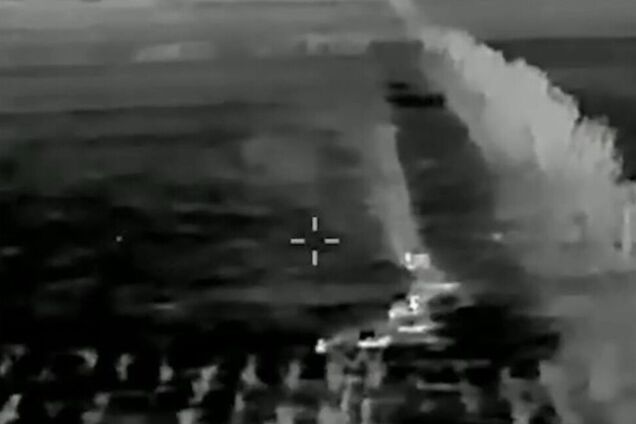 Атака ворога захлинулася: Сили оборони FPV-дронами та артилерією зупинили колону техніки окупантів на Сіверському напрямку. Відео