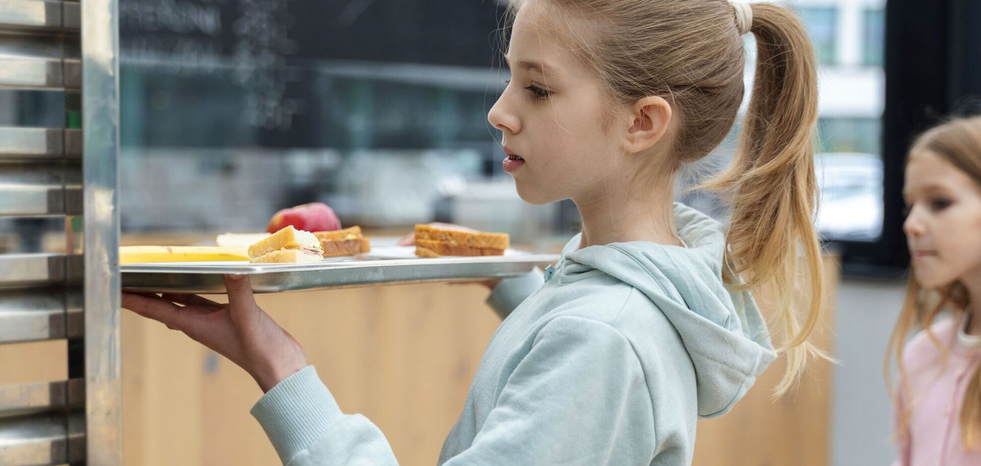 Вкусно, полезно и для украинцев бесплатно, но есть одно 'но': как питаются дети в школах Испании