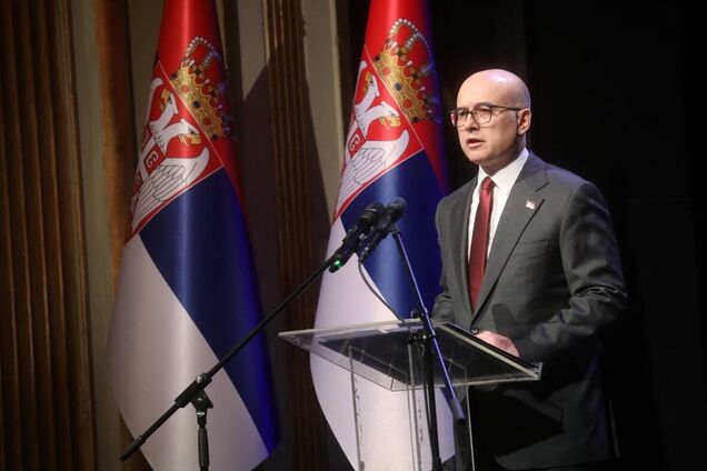 Парламент Сербии на фоне протестов одобрил отставку премьера Вучевича: страна на пороге досрочных выборов