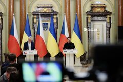'Вместе сможем заставить Россию уважать нас': Зеленский – о сотрудничестве с Чехией, оружии и опеке над Днепропетровщиной. Видео