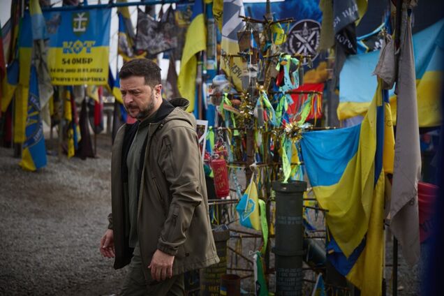 Зеленский приехал на Донетчину и посетил командный пункт. Видео