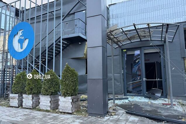 У Києві внаслідок ворожої атаки постраждав офіс OBOZ.UA. Фото і відео