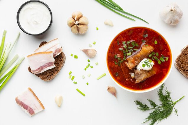 Як правильно варити борщ, щоб він був яскравим і не втрачав смак: ділимося правильною технологією