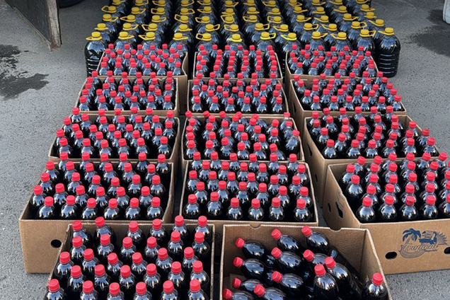 Церковники УПЦ 'гнали' та продавали українцям підроблене вино