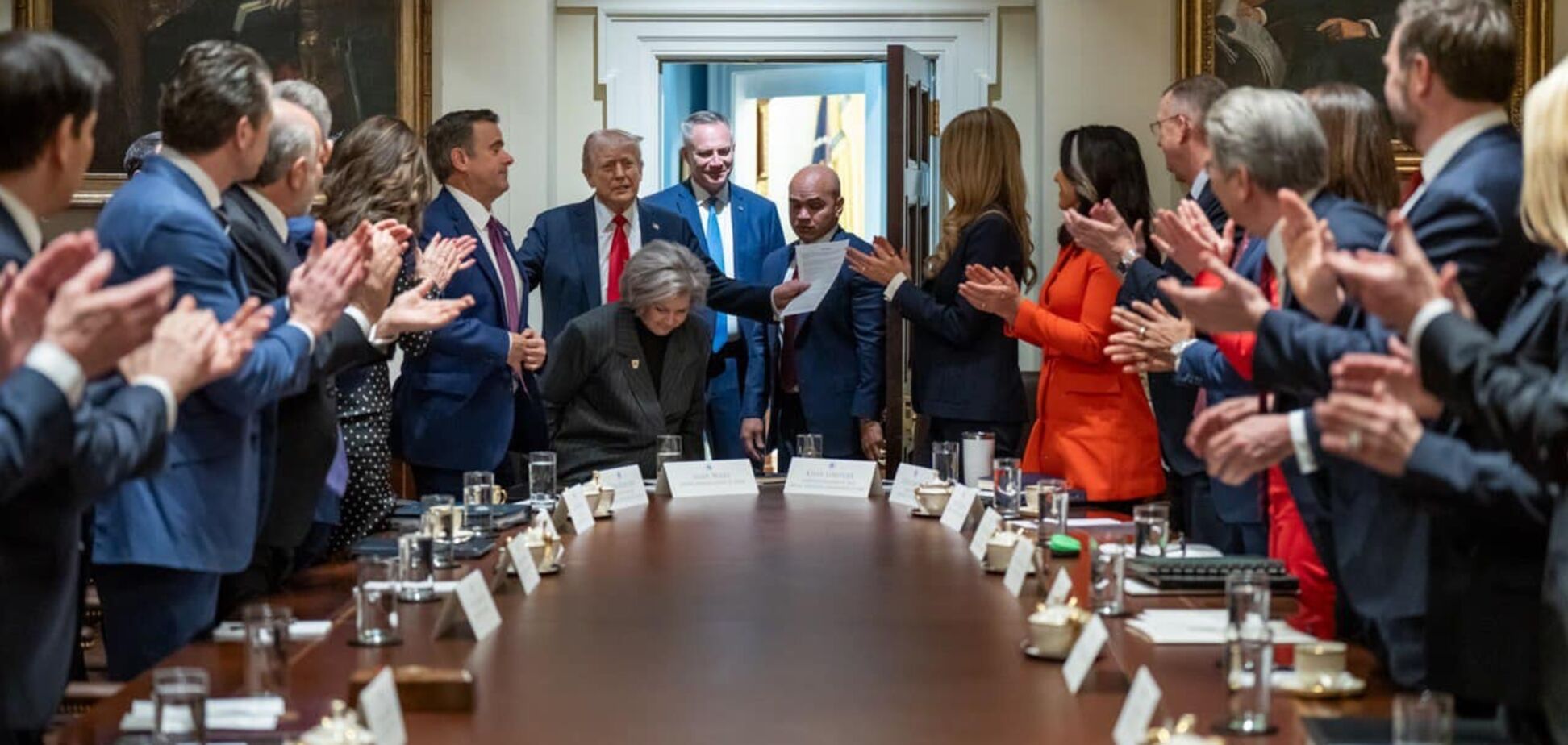 Signal-скандал:чому це проковтнули в США?