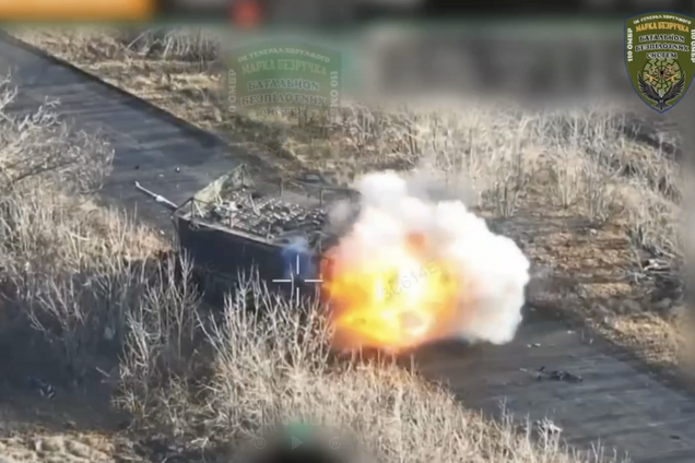 Броня не помогла: на Донетчине ВСУ дронами остановили штурм колонны оккупантов. Видео
