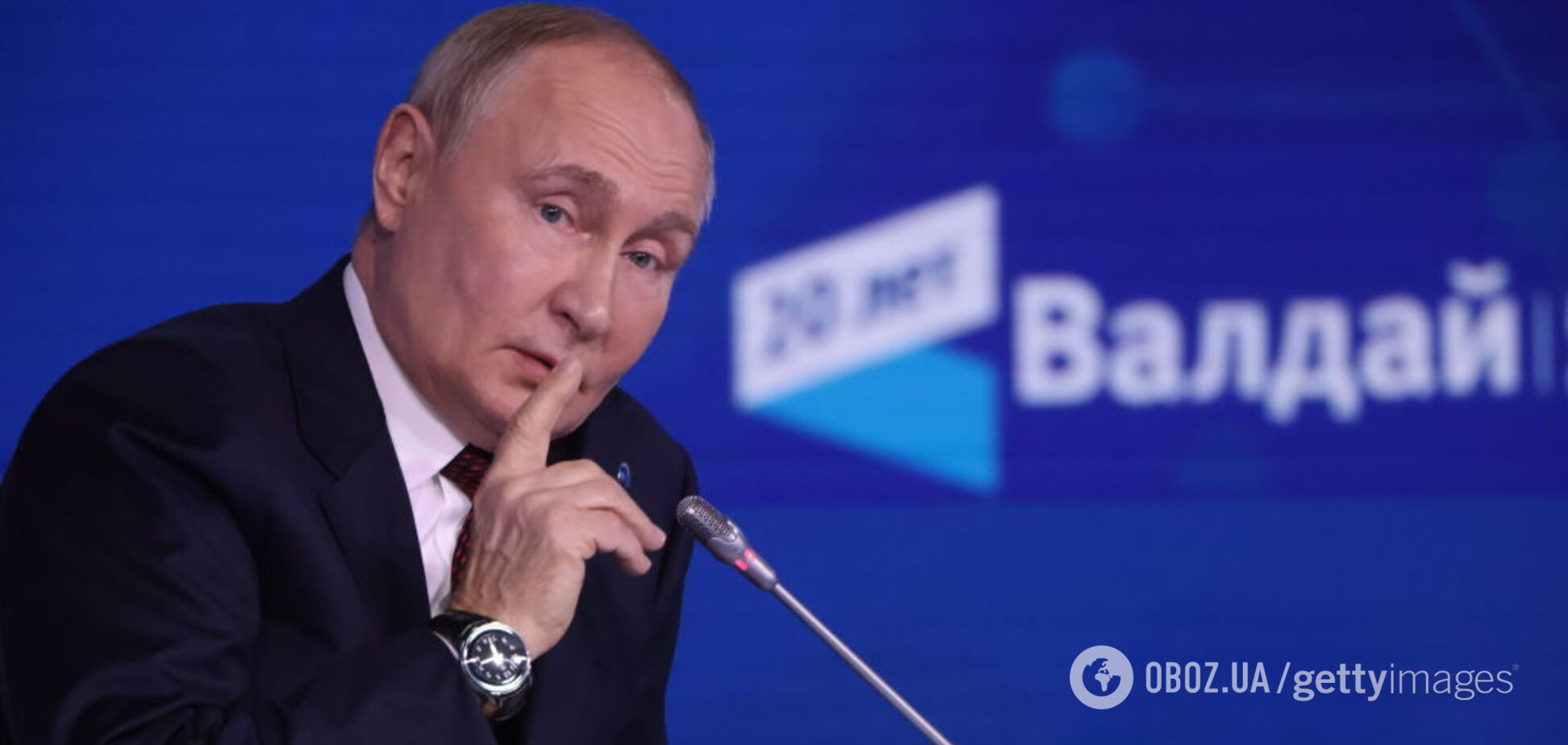 Моль поселилась в Кремле и стала сжирать все вокруг