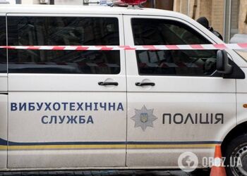 В Киеве из-за подозрительного автомобиля возле ТЦК перекрыли улицу: что известно