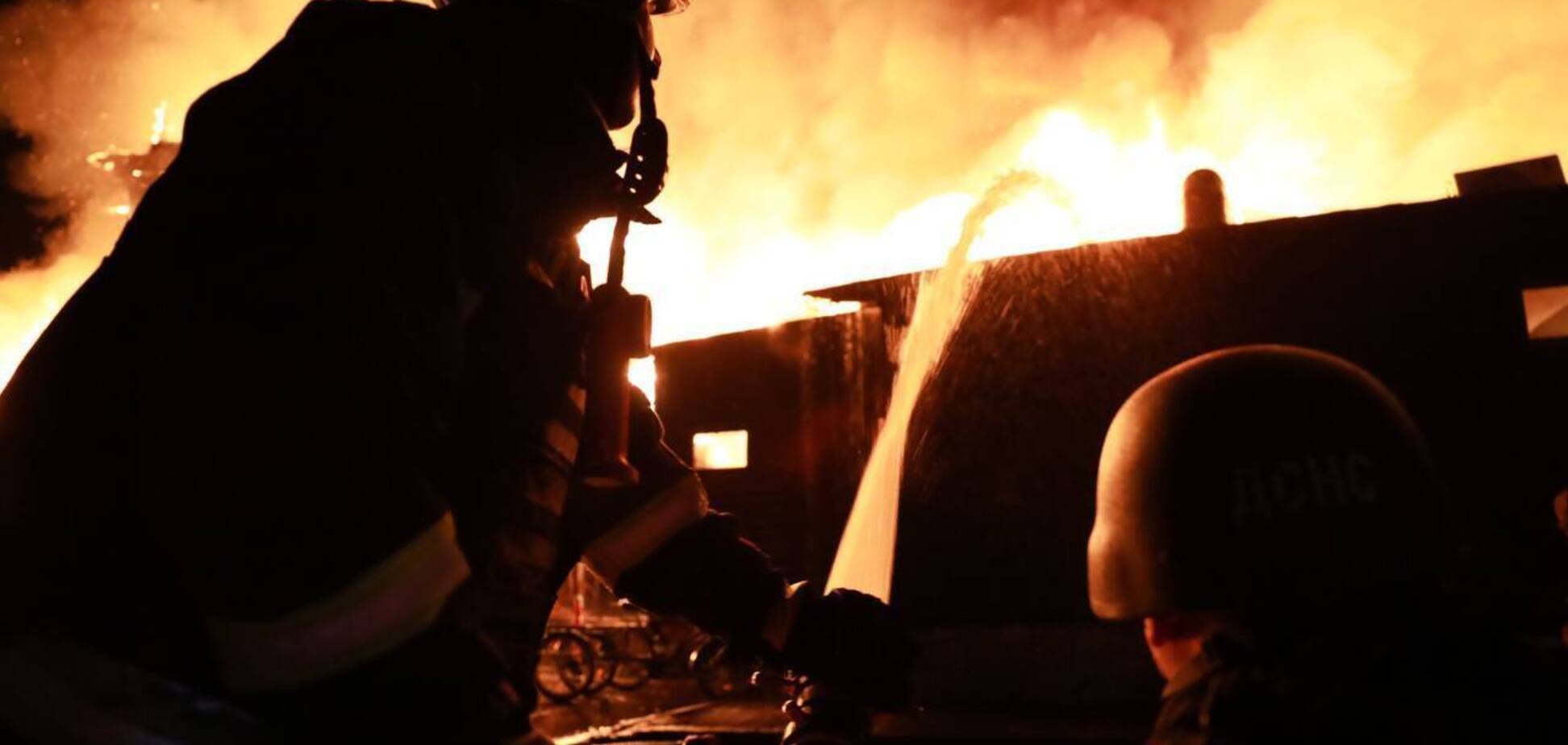 Зеленский об очередной атаке РФ на Украину: Россия совершает террор и глумится над миротворческими усилиями мира