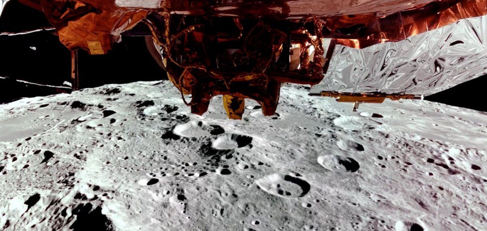 Blue Ghost передав вражаючі фото Землі з поверхні Місяця: найцікавіше ще попереду