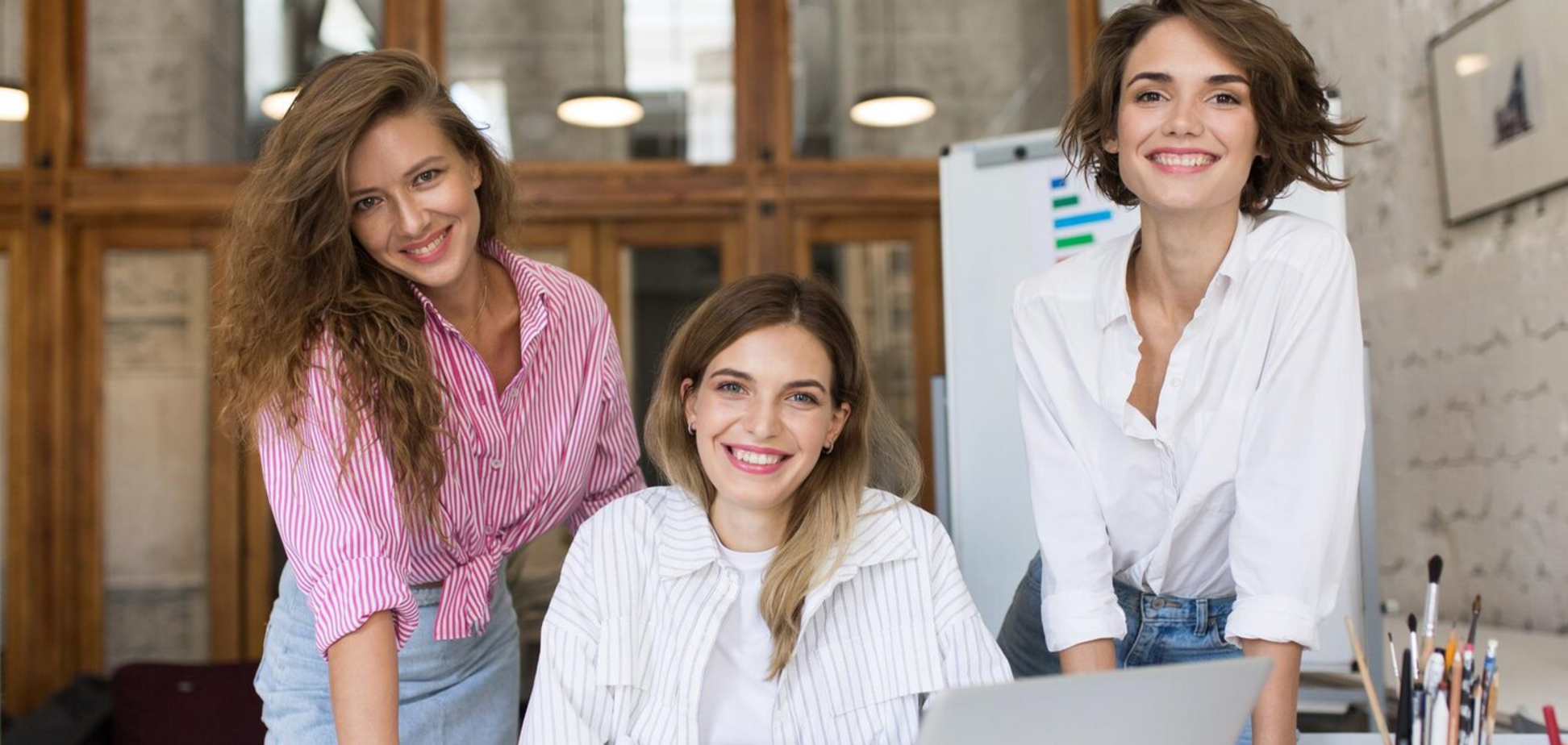 С праздником весны: красивые поздравления коллегам к Международному женскому дню