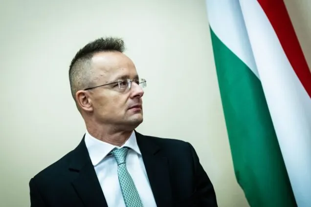 Сіярто видав, що Угорщина розцінює удари по енергооб’єктах РФ як атаку на свій суверенітет