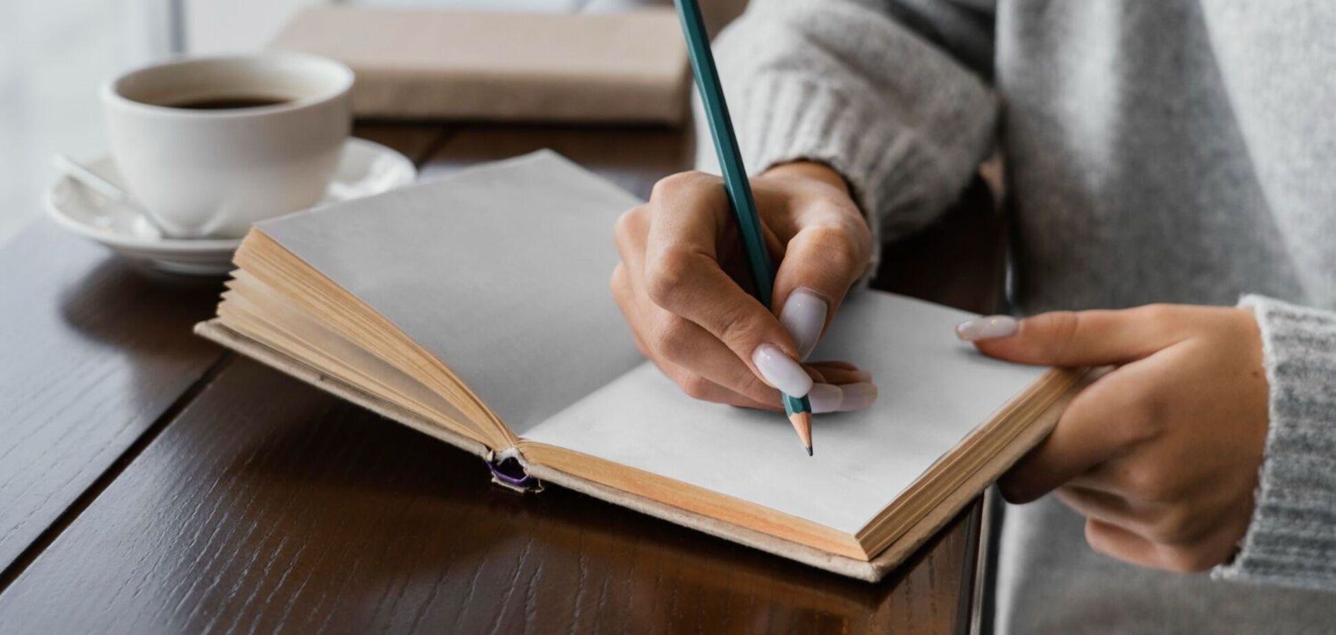 Как заменить на украинский слова "конвульсии", "бюст", "синхронно": объяснение