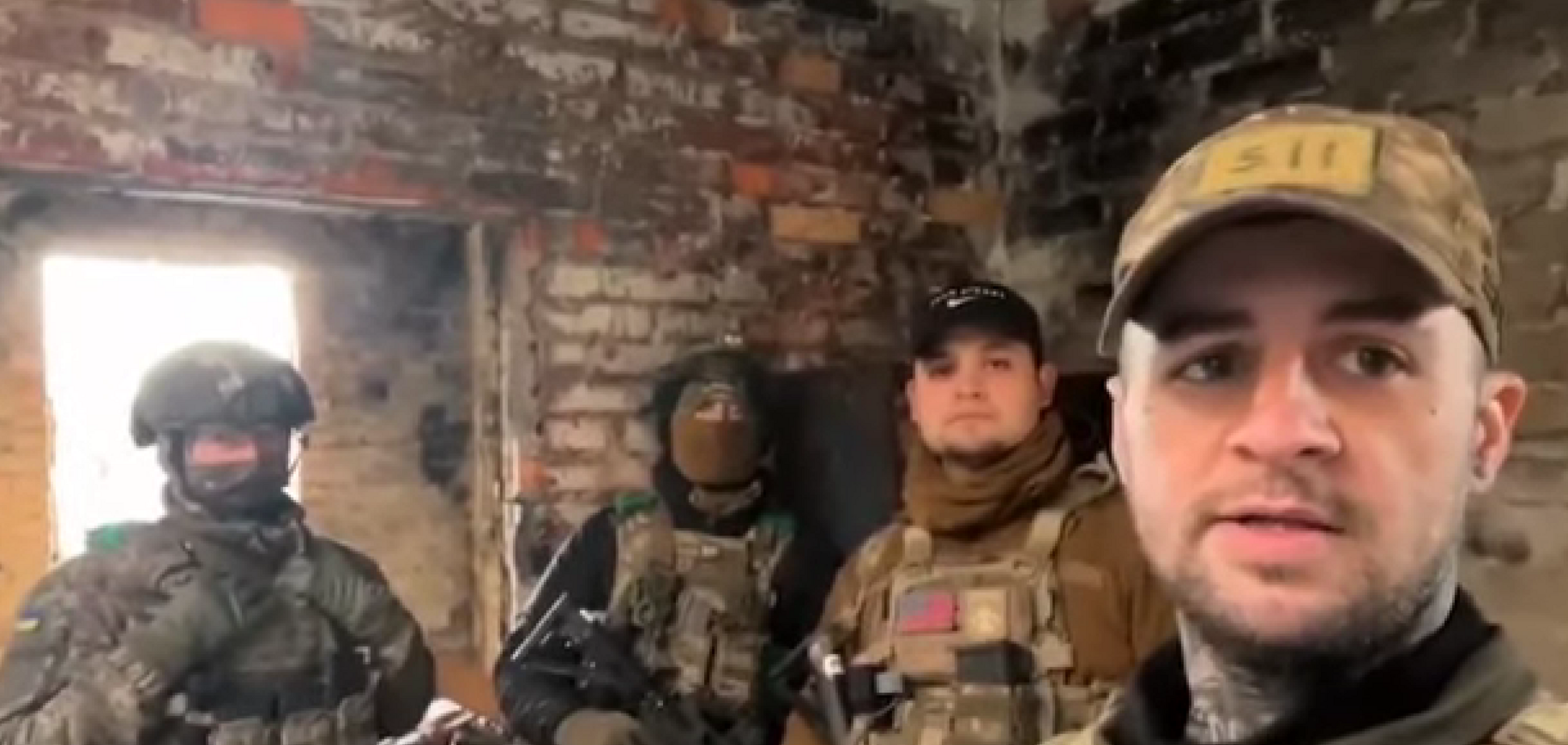 'Трамп малює дуже погану картину': добровольці зі США відреагували на суперечку президентів у Білому домі. Відео