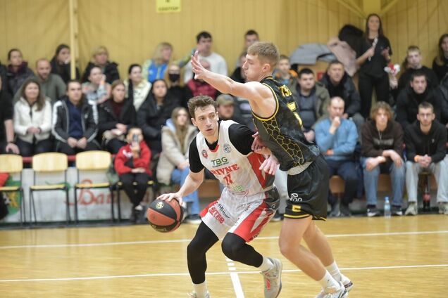 Де дивитися Суперлігу Favbet: розклад матчів 8-9 березня