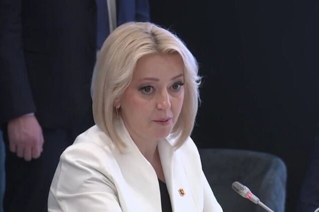 'Кусочек счастья': мать погибшего оккупанта на встрече с Путиным призналась в похищении ребенка на Херсонской области. Видео