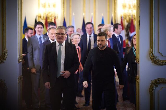 Укрепление ПВО, давление на Россию и не только: Зеленский провел телефонный разговор со Стармером