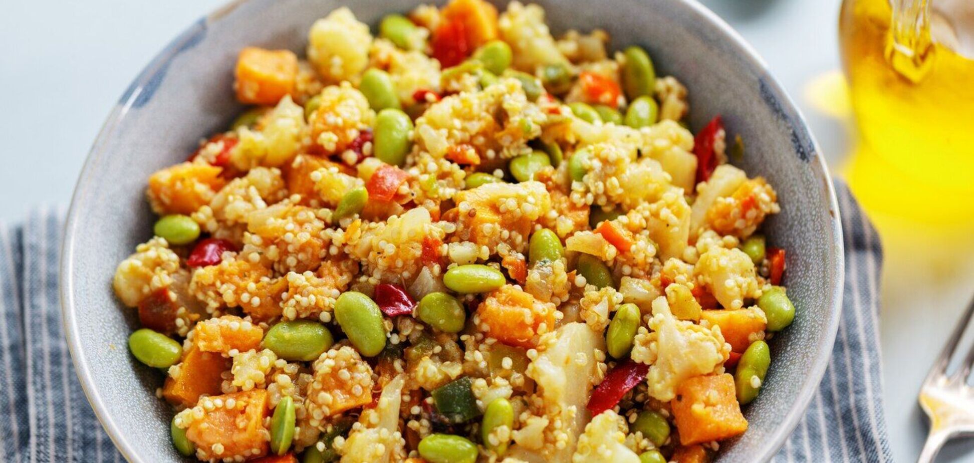 Легкий кус-кус з м'ясом та овочами дитині на обід: як приготувати